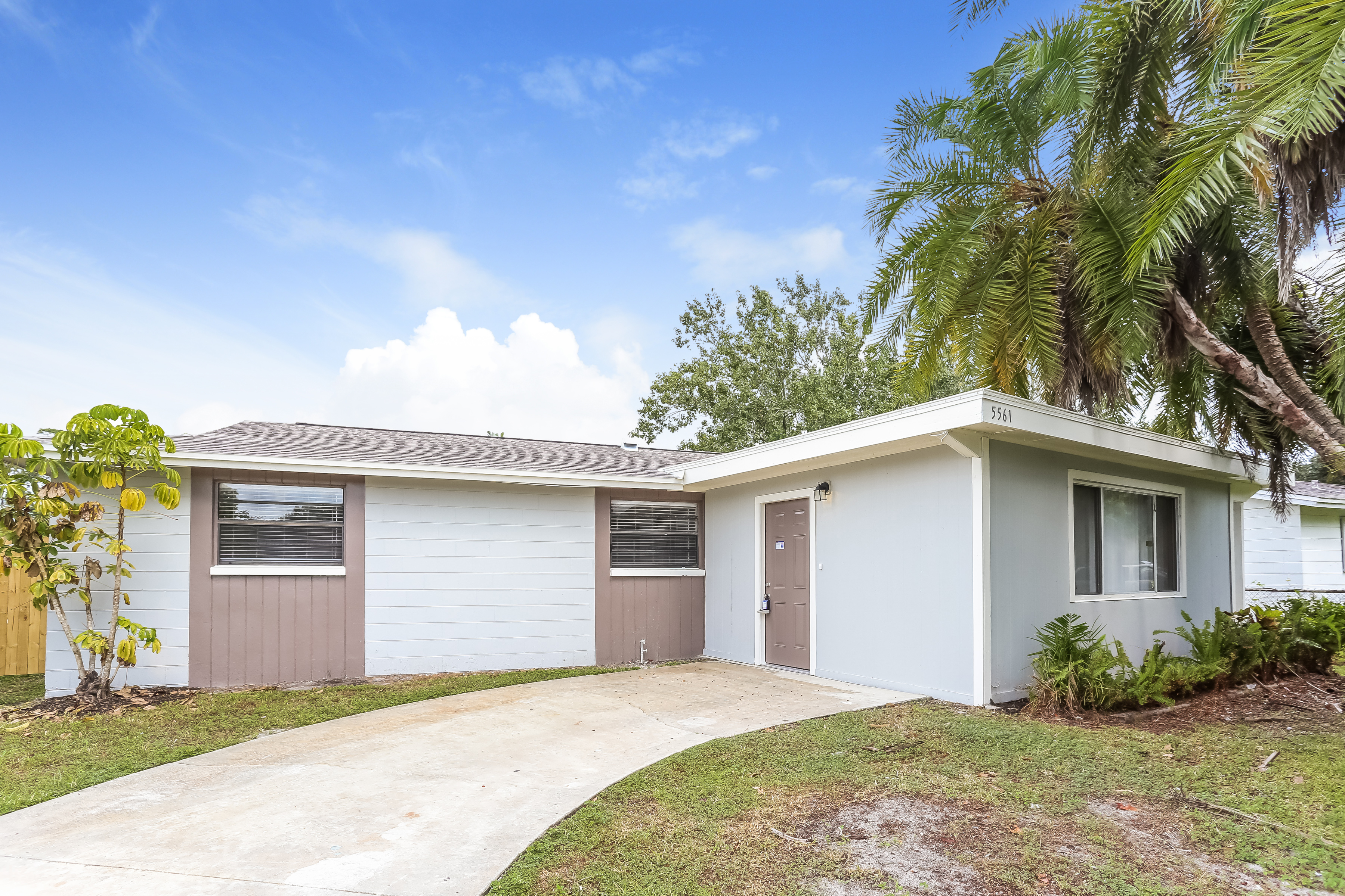5561 90th Ave Pinellas Park, FL 33782